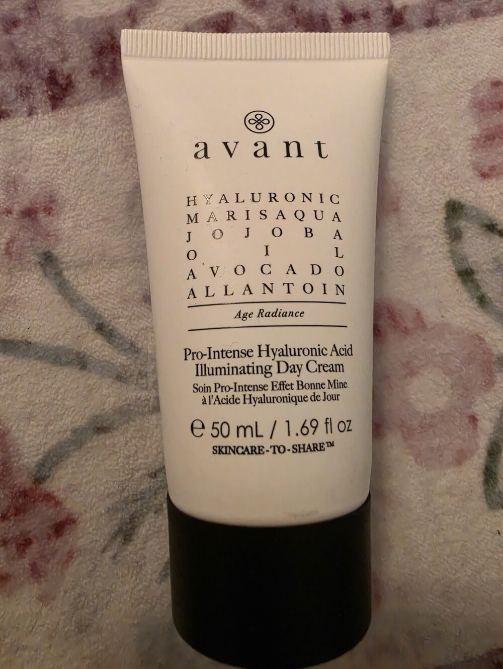 Avant Pro-Intense Hyaluronic Acid Illuminating Day Cream